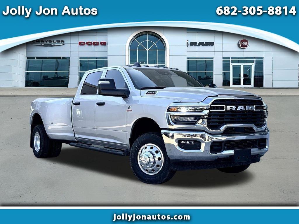2026 RAM 3500 Tradesman Crew Cab 4WD DRW