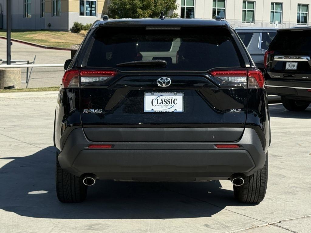 Toyota RAV4 XLE Premium 2022