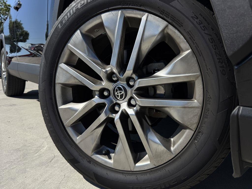 Toyota RAV4 XLE Premium 2022