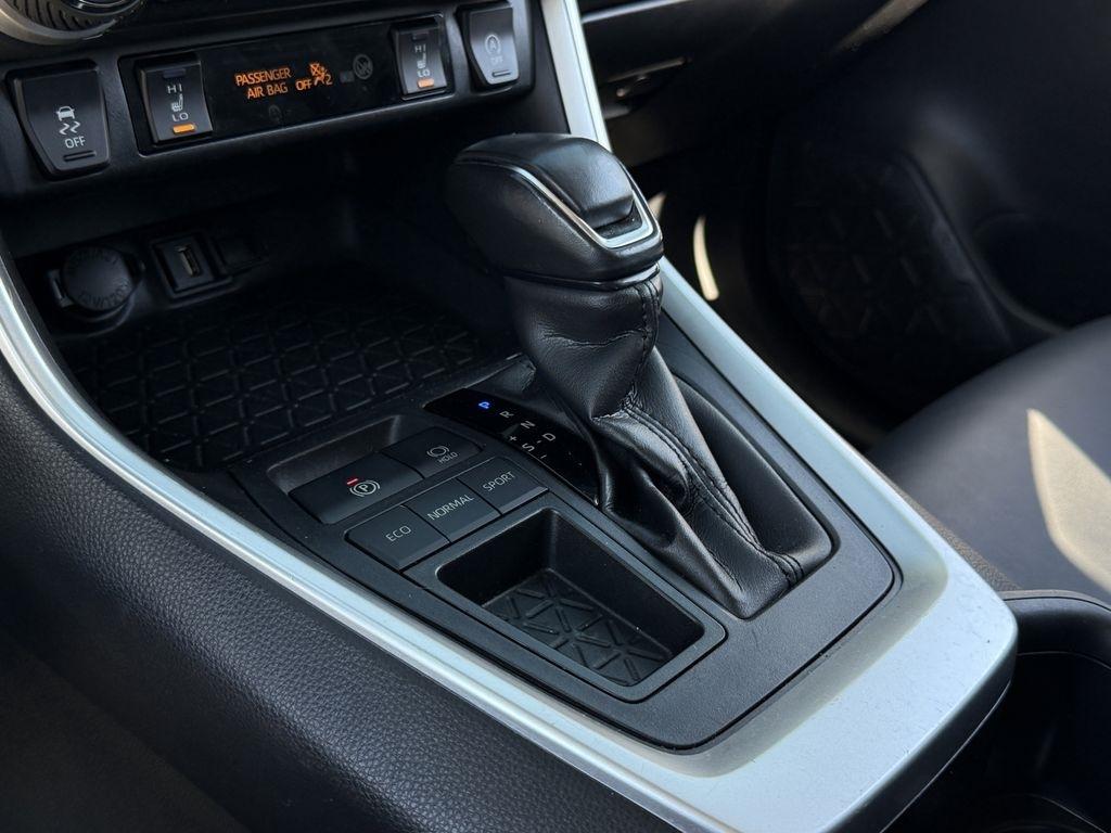 Toyota RAV4 XLE Premium 2022