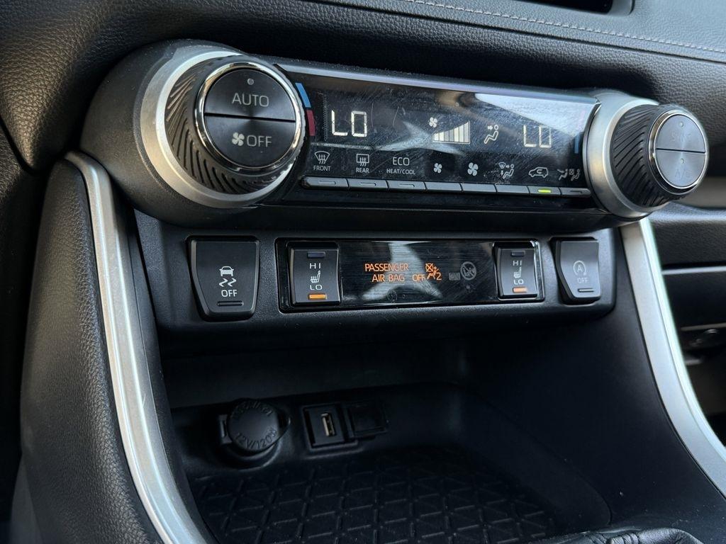 Toyota RAV4 XLE Premium 2022