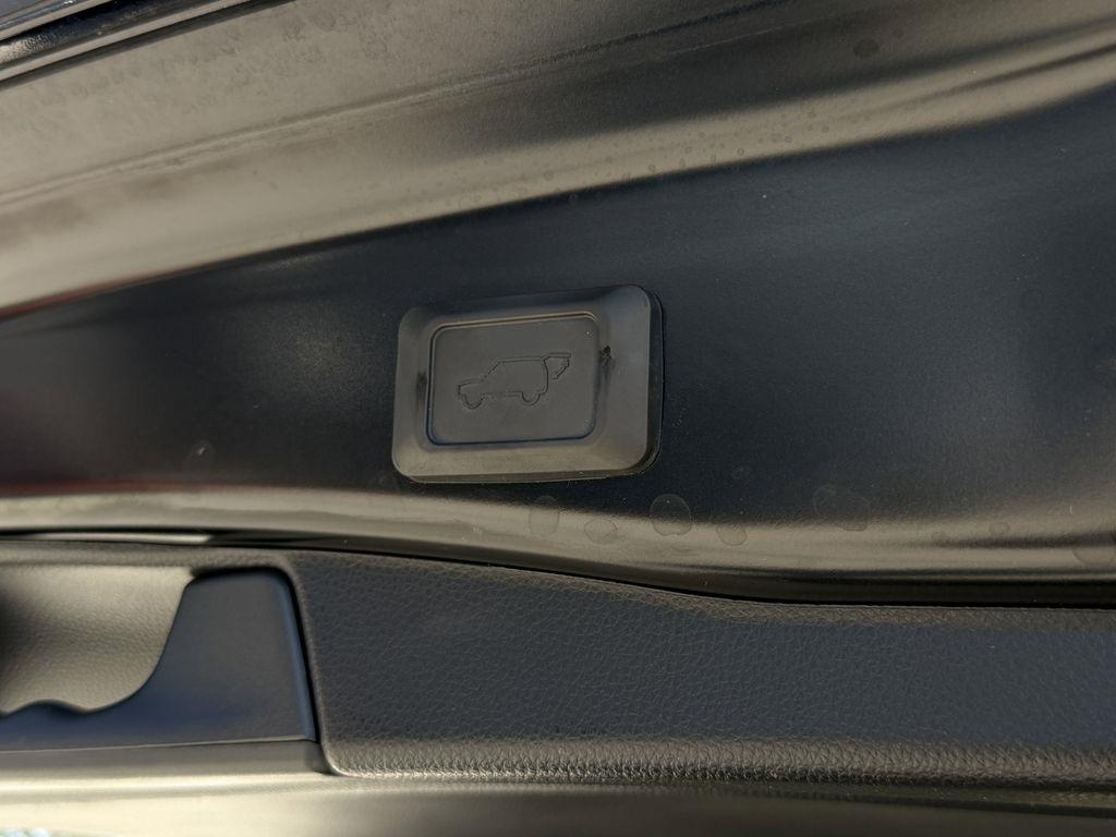 Toyota RAV4 XLE Premium 2022