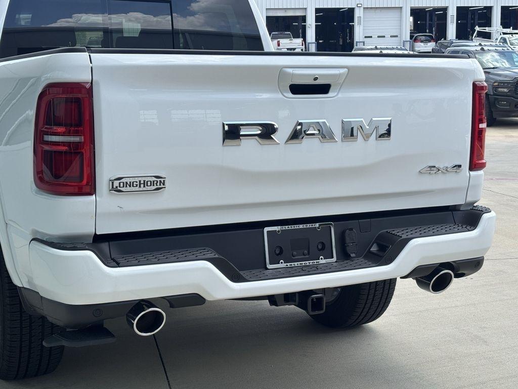 RAM 1500 Limited Crew Cab SWB 4WD 2026