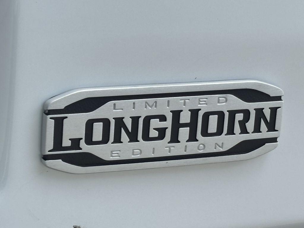 RAM 1500 Limited Crew Cab SWB 4WD 2026