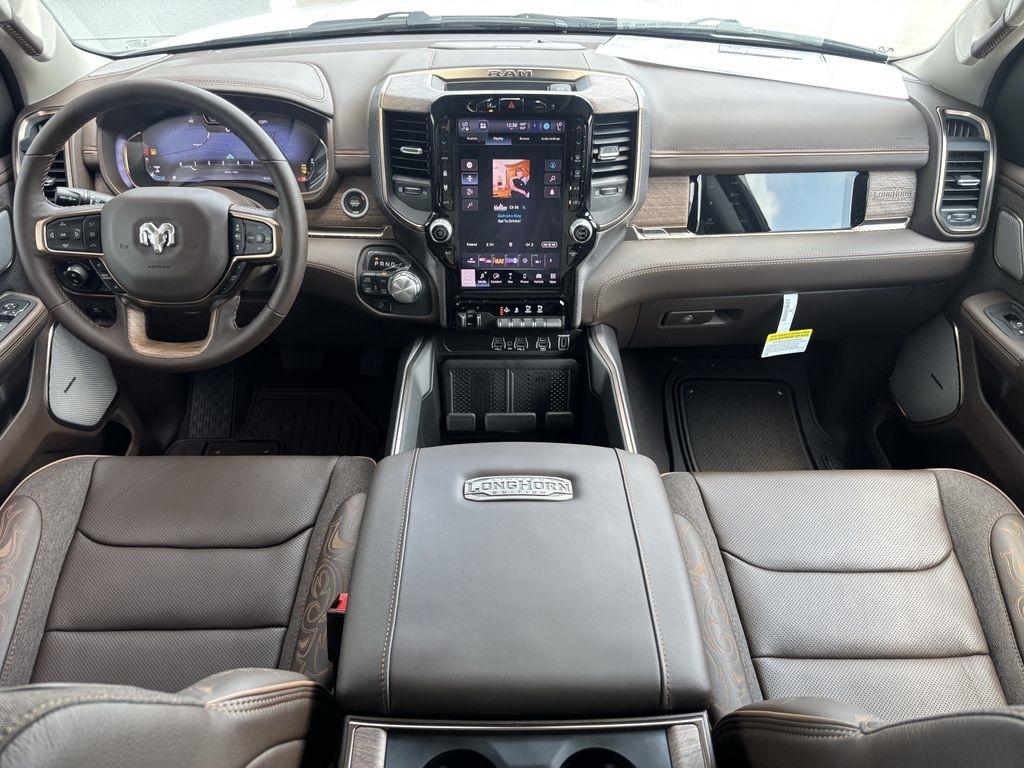 RAM 1500 Limited Crew Cab SWB 4WD 2026