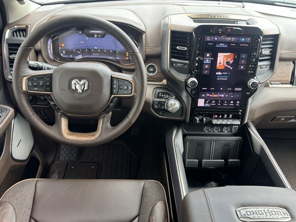 RAM 1500 Limited Crew Cab SWB 4WD 2026