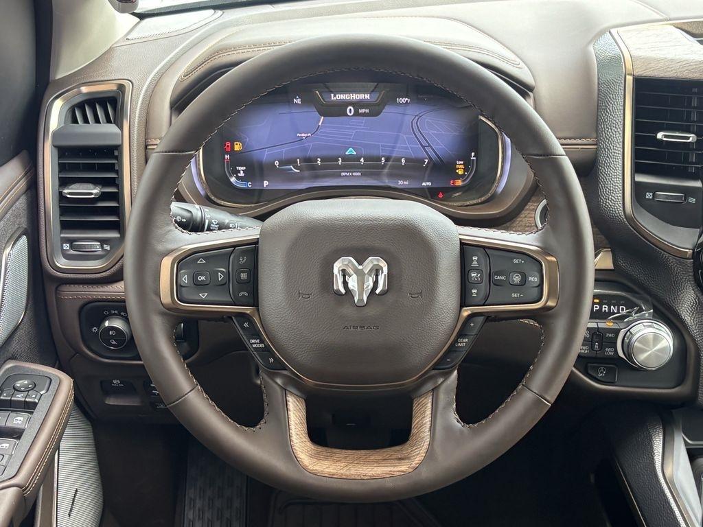 RAM 1500 Limited Crew Cab SWB 4WD 2026