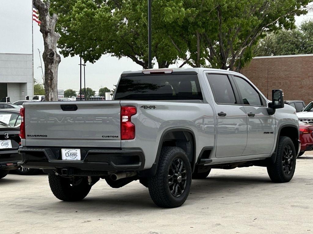 Chevrolet Silverado 2500HD Custom Crew Cab Long Box 4WD 2025