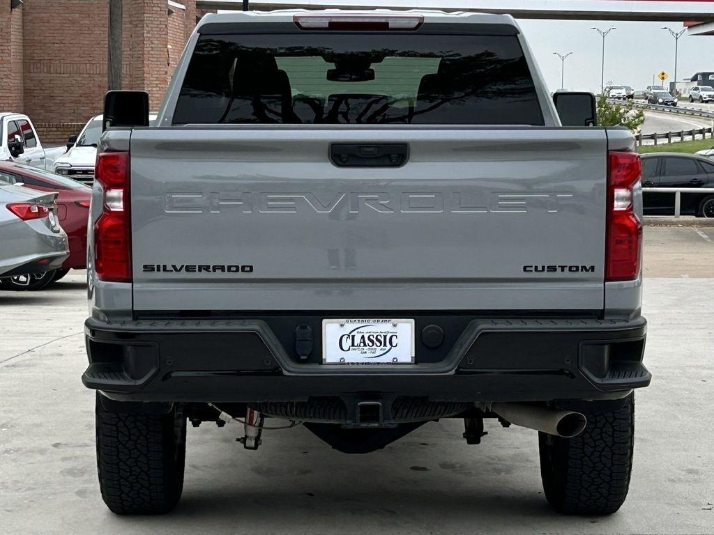 Chevrolet Silverado 2500HD Custom Crew Cab Long Box 4WD 2025