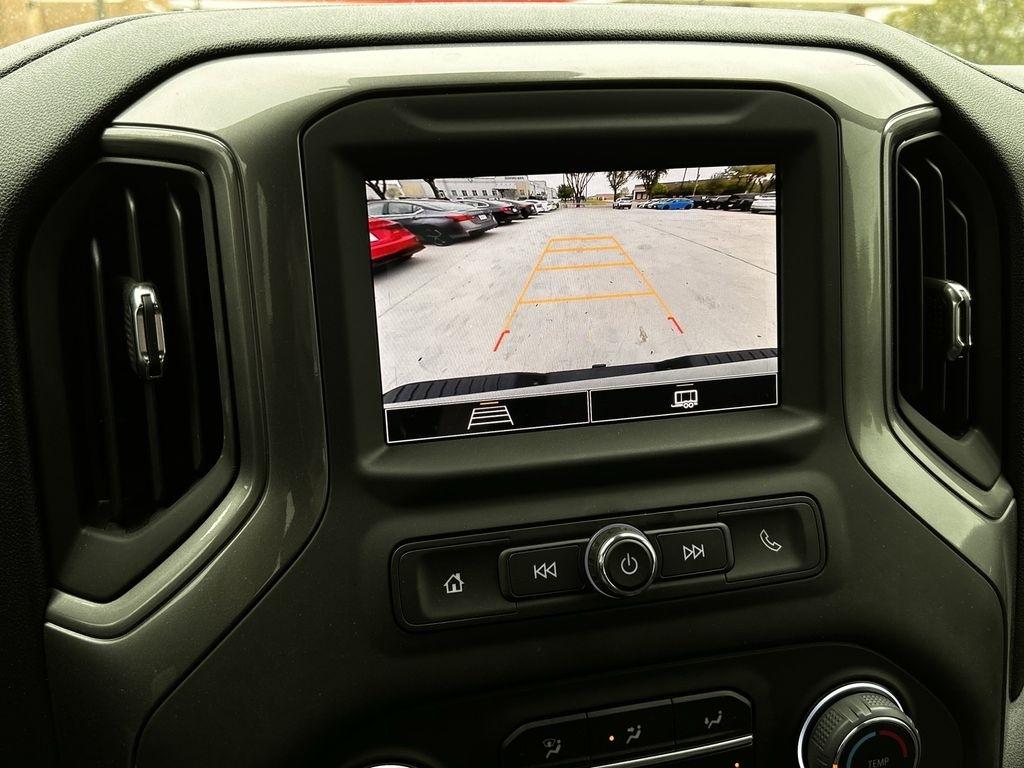 Chevrolet Silverado 2500HD Custom Crew Cab Long Box 4WD 2025