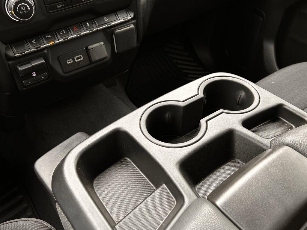 Chevrolet Silverado 2500HD Custom Crew Cab Long Box 4WD 2025