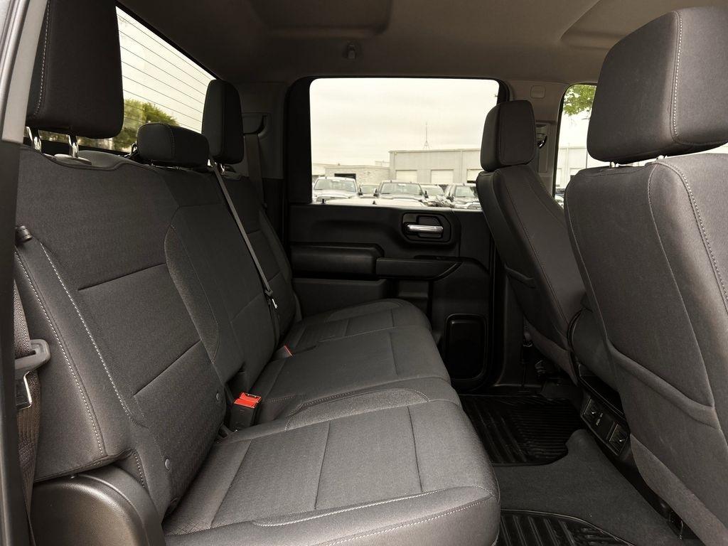 Chevrolet Silverado 2500HD Custom Crew Cab Long Box 4WD 2025