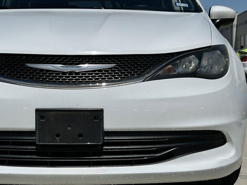 Chrysler Pacifica Touring 2017