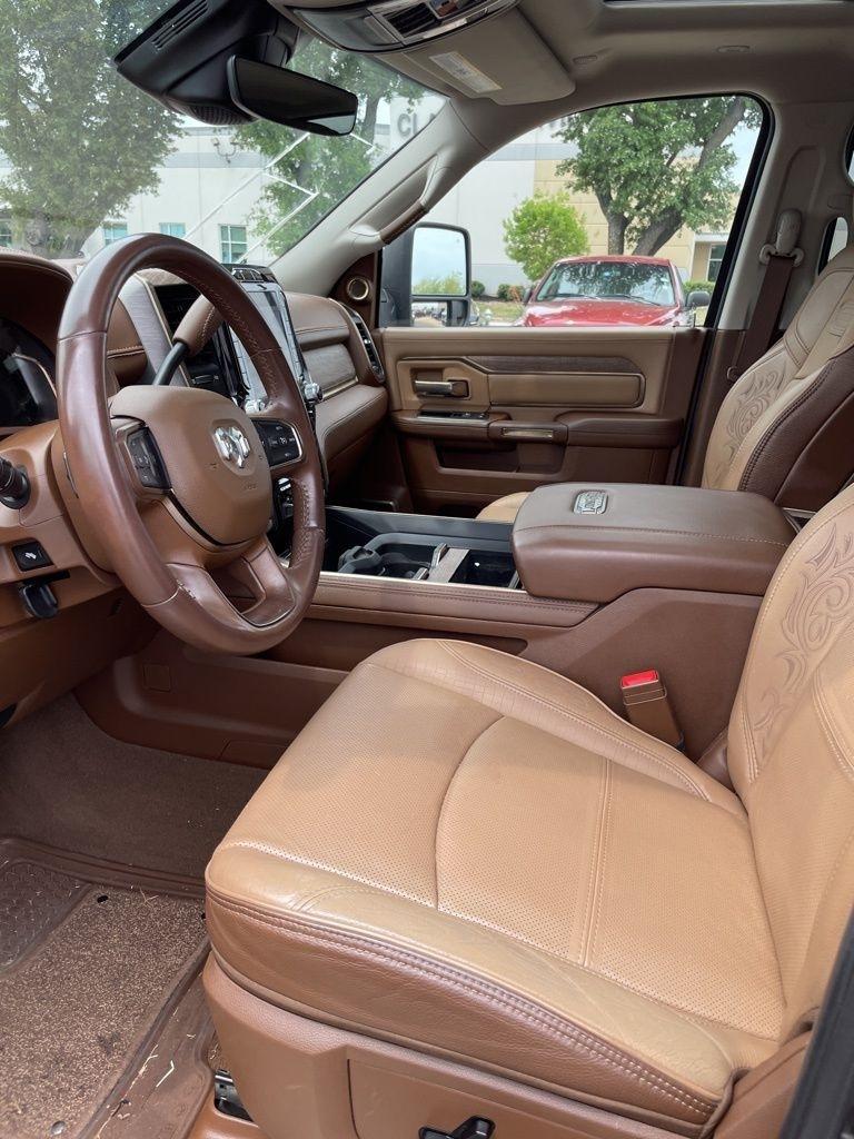 RAM 3500 Longhorn Crew Cab LWB 4WD DRW 2024