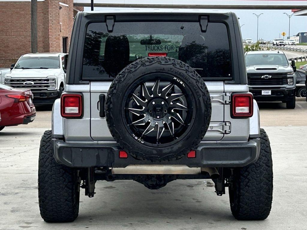 Jeep Wrangler Unlimited Sahara 2021