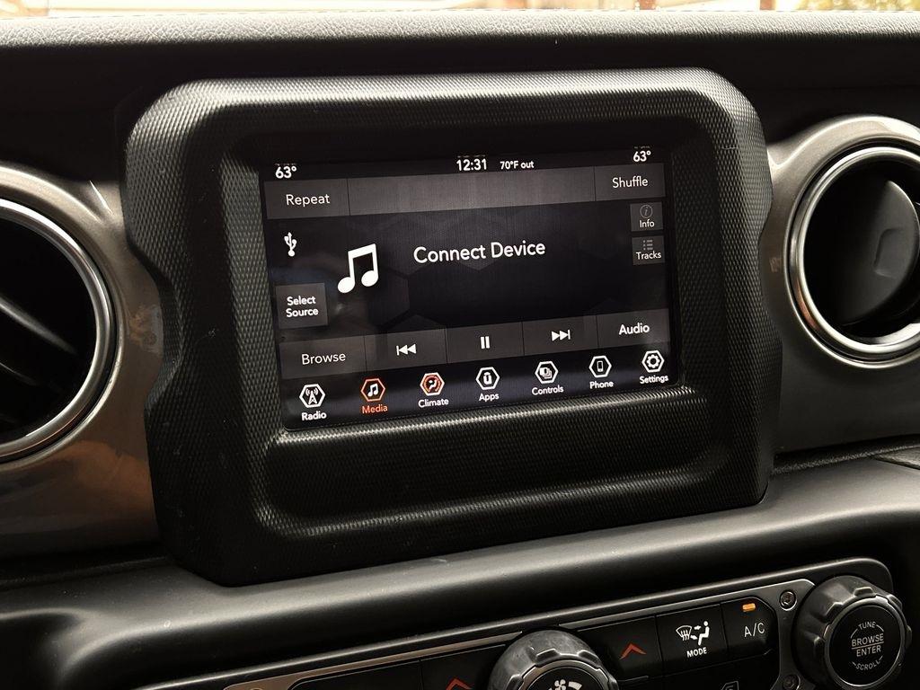 Jeep Wrangler Unlimited Sahara 2021