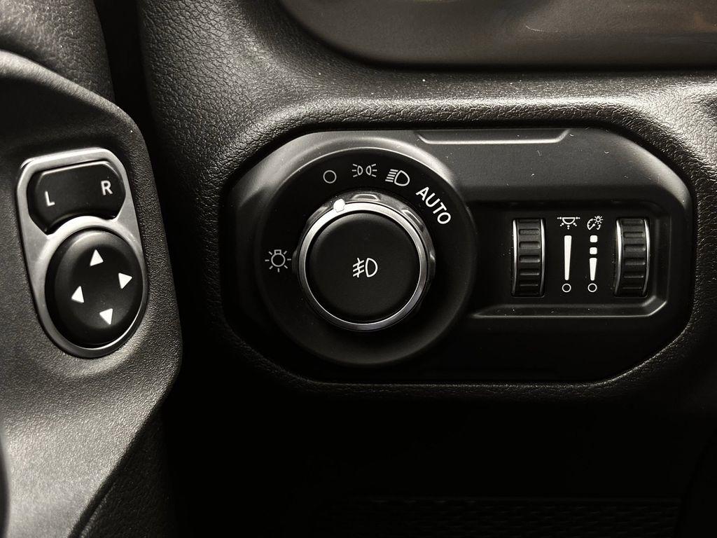 Jeep Wrangler Unlimited Sahara 2021