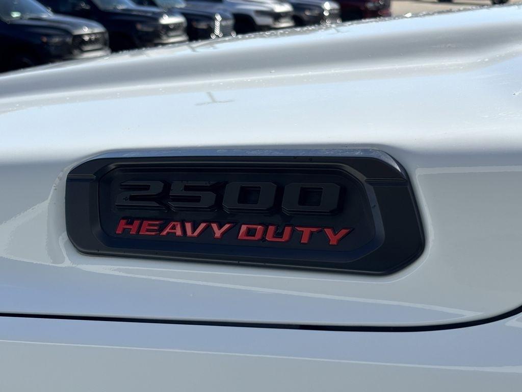 RAM 2500 Big Horn Crew Cab 4WD 2026