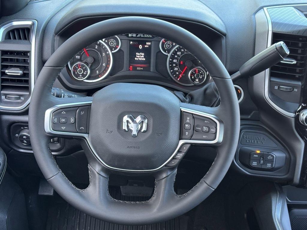 RAM 2500 Big Horn Crew Cab 4WD 2026