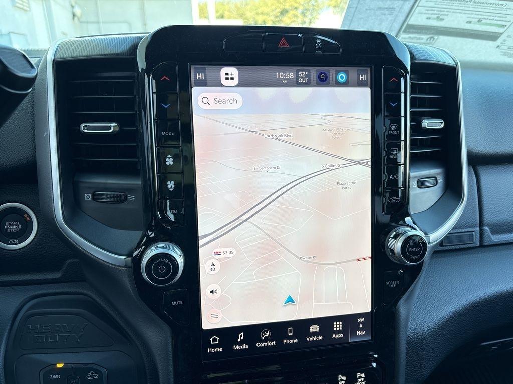 RAM 2500 Big Horn Crew Cab 4WD 2026