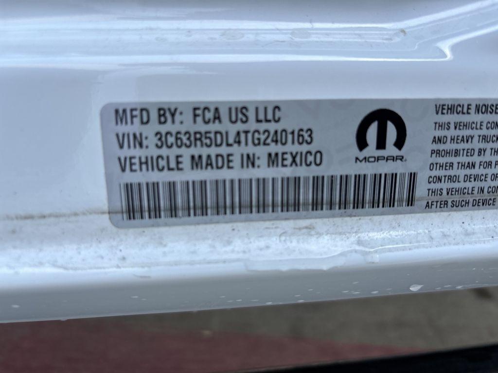 RAM 2500 Big Horn Crew Cab 4WD 2026