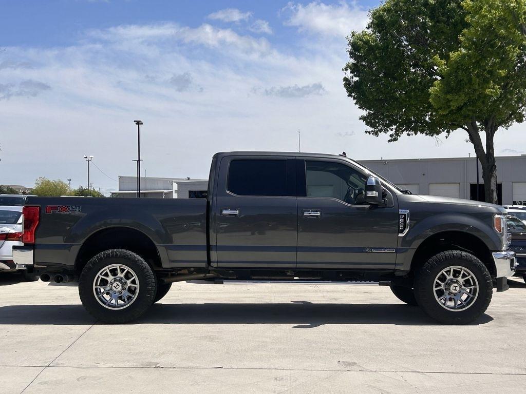 Ford F-250 SD Lariat Crew Cab 4WD 2019