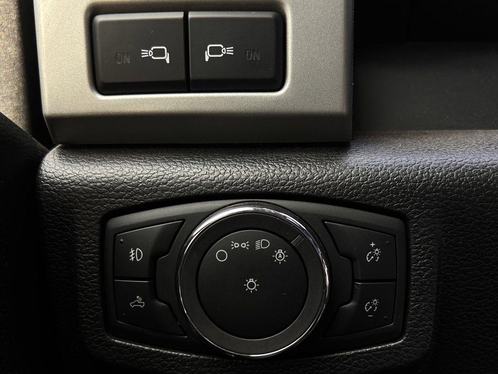 Ford F-250 SD Lariat Crew Cab 4WD 2019