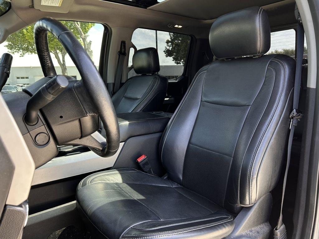 Ford F-250 SD Lariat Crew Cab 4WD 2019