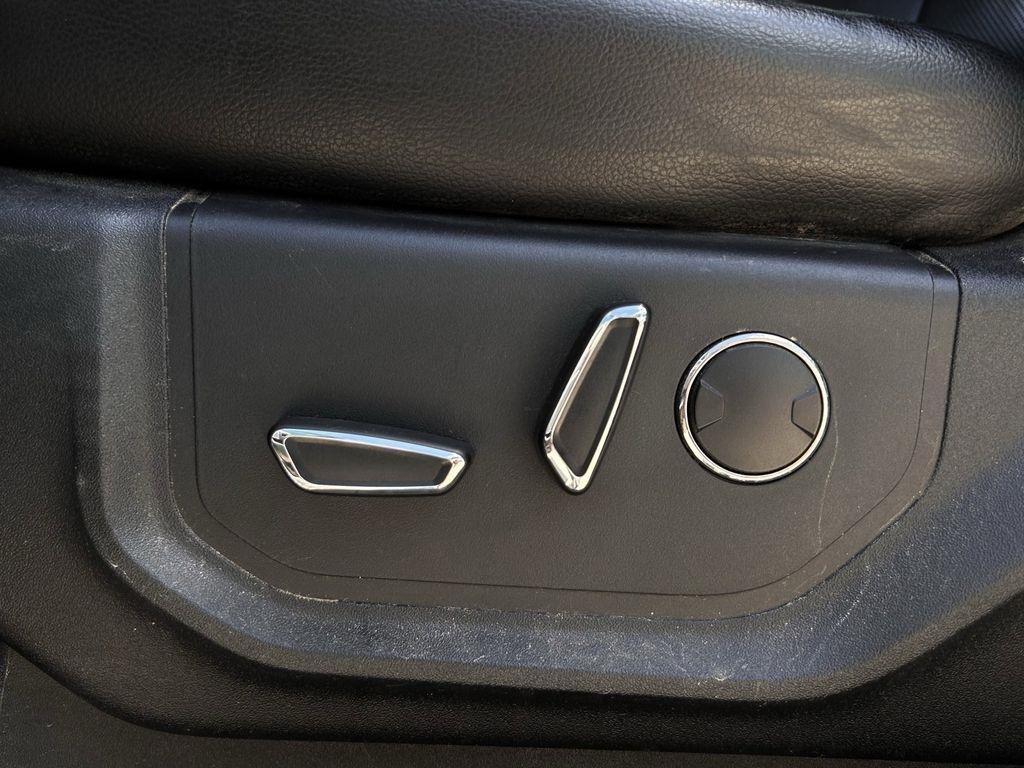 Ford F-250 SD Lariat Crew Cab 4WD 2019