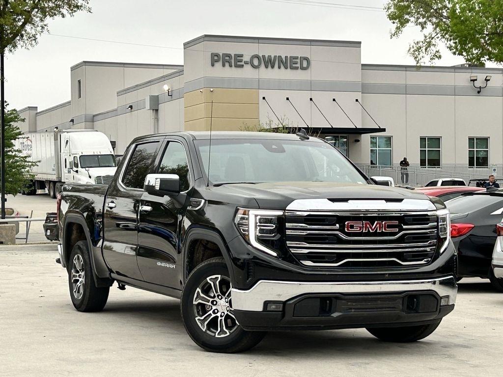 GMC Sierra 1500 SLT Crew Cab 4WD 2025