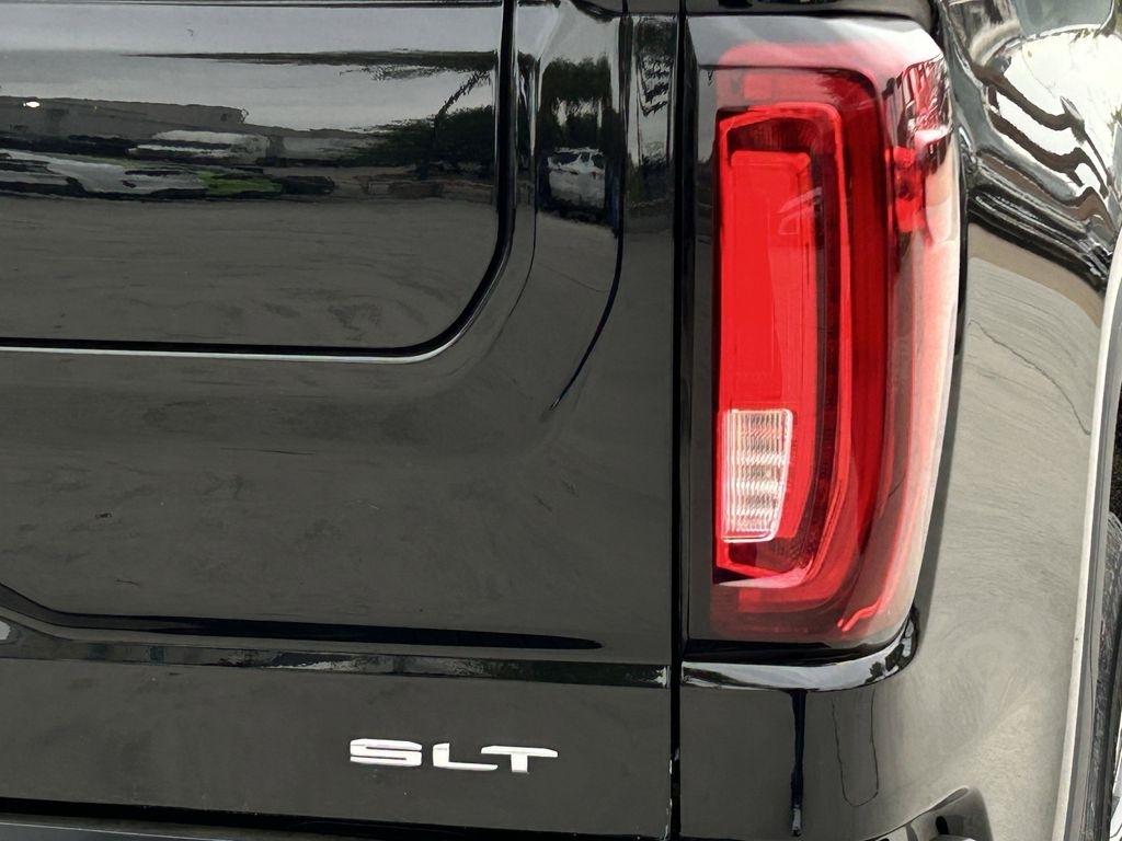 GMC Sierra 1500 SLT Crew Cab 4WD 2025