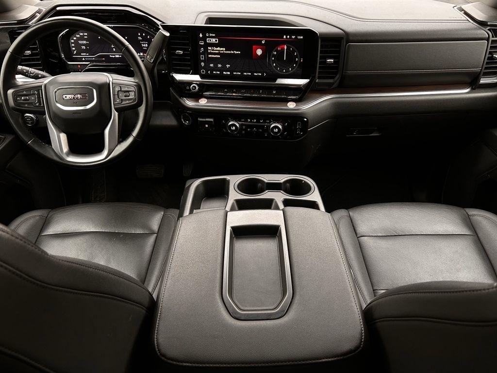 GMC Sierra 1500 SLT Crew Cab 4WD 2025