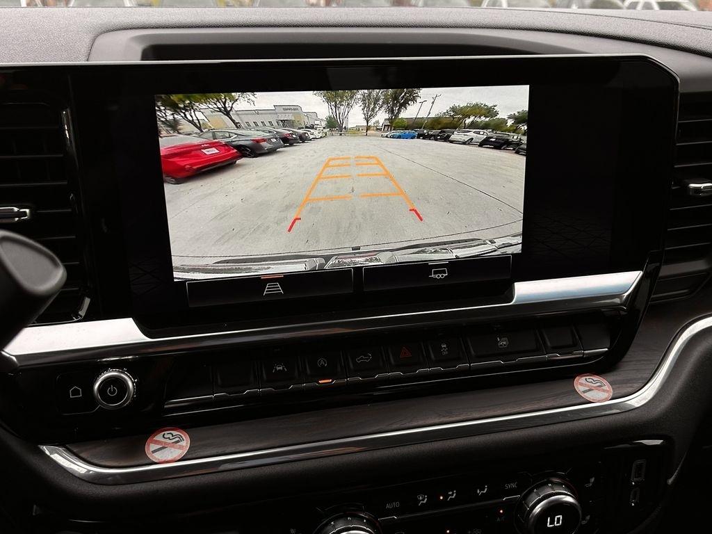 GMC Sierra 1500 SLT Crew Cab 4WD 2025