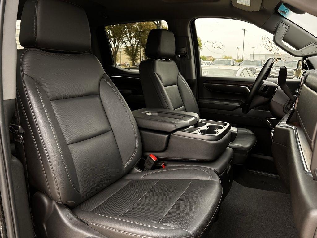 GMC Sierra 1500 SLT Crew Cab 4WD 2025