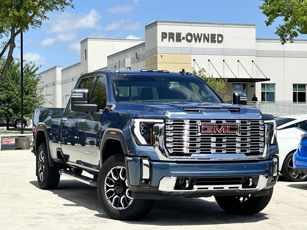 GMC Sierra 3500HD Denali Crew Cab 4WD 2025