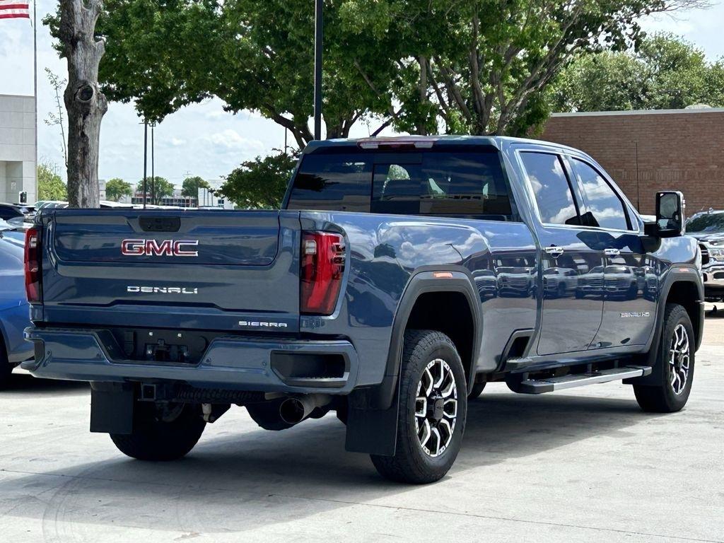 GMC Sierra 3500HD Denali Crew Cab 4WD 2025