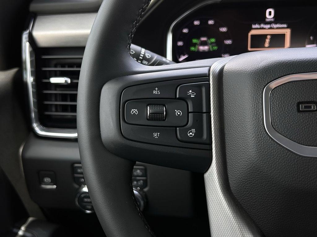 GMC Sierra 3500HD Denali Crew Cab 4WD 2025