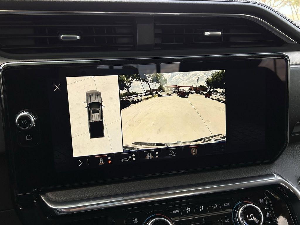 GMC Sierra 3500HD Denali Crew Cab 4WD 2025