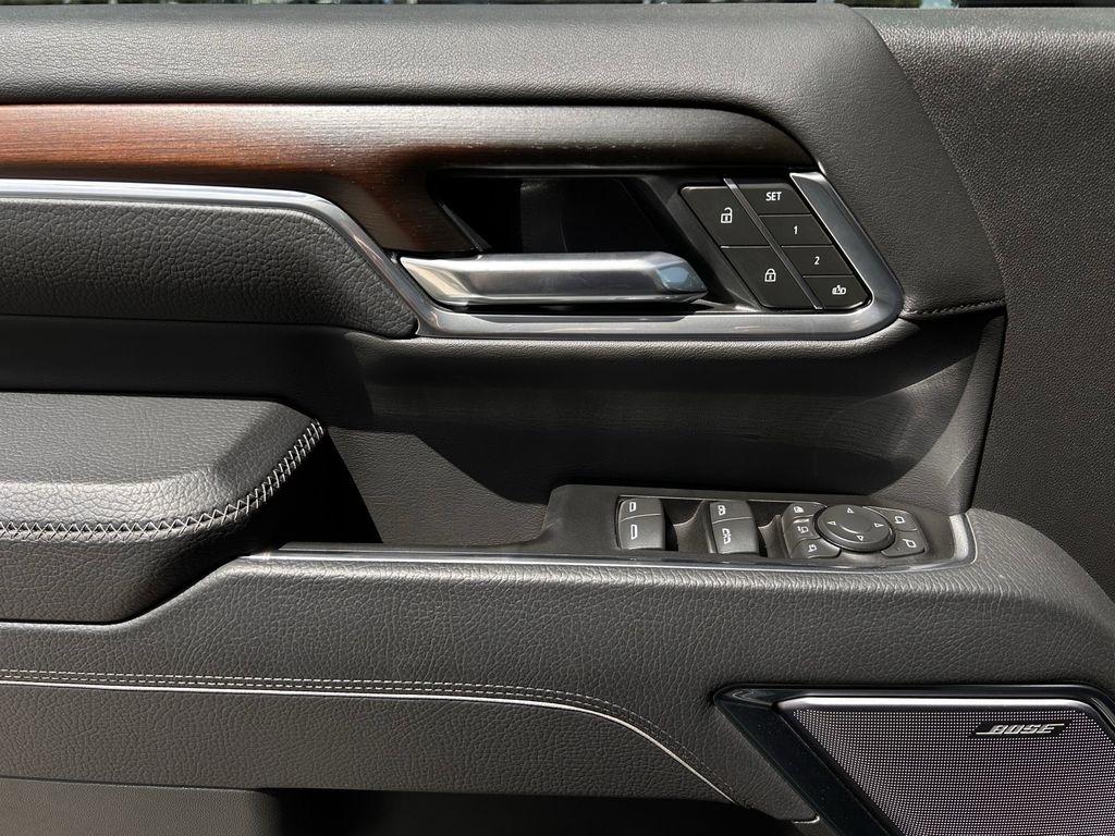 GMC Sierra 3500HD Denali Crew Cab 4WD 2025