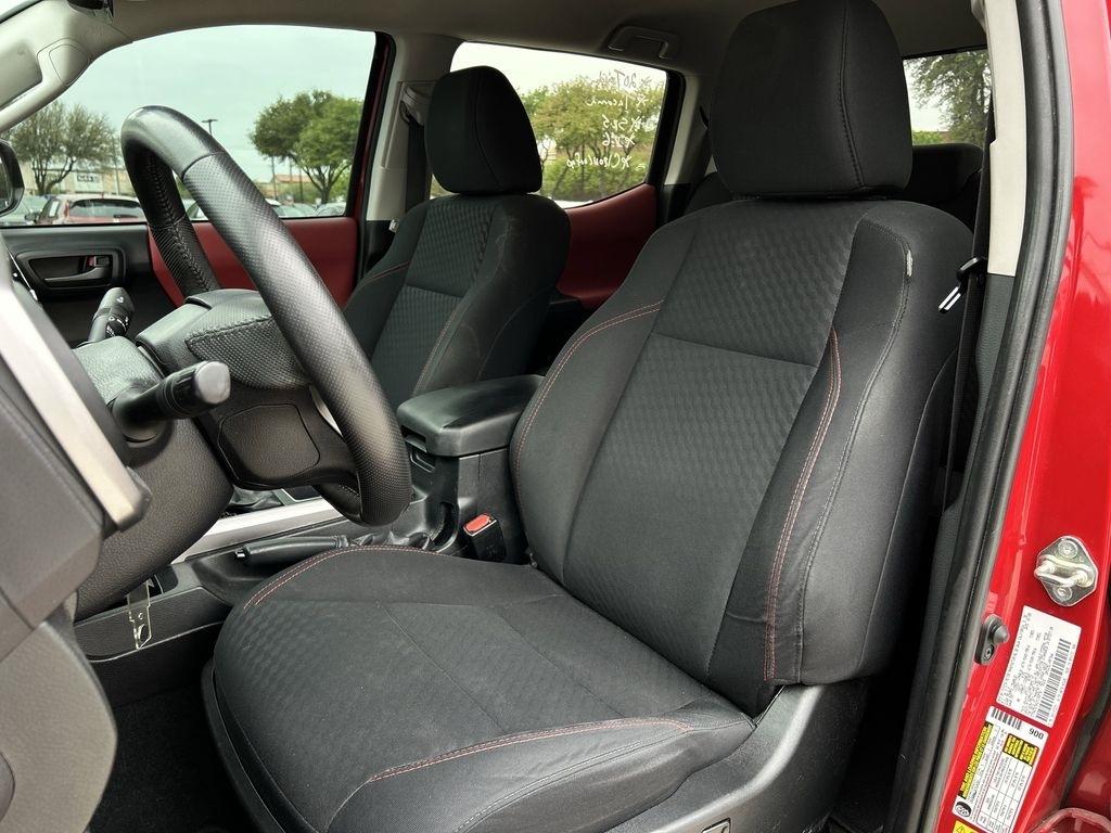 Toyota Tacoma SR5 Double Cab Long Bed V6 6AT 2WD 2020