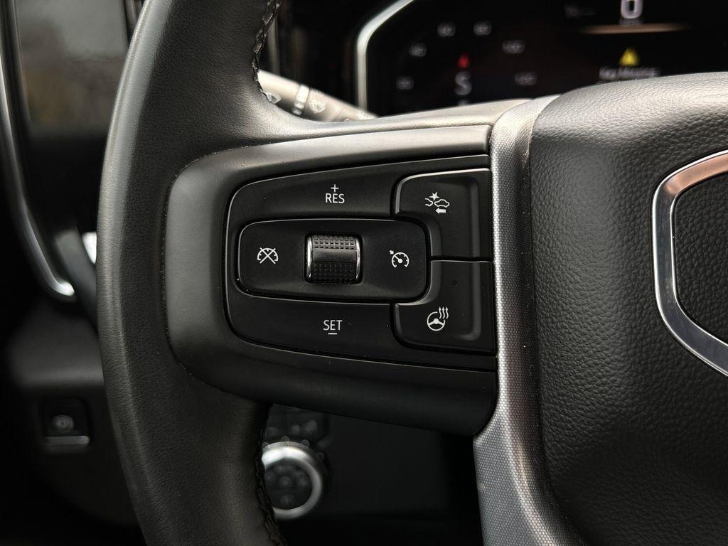 GMC Sierra 1500 SLT Crew Cab 4WD 2025