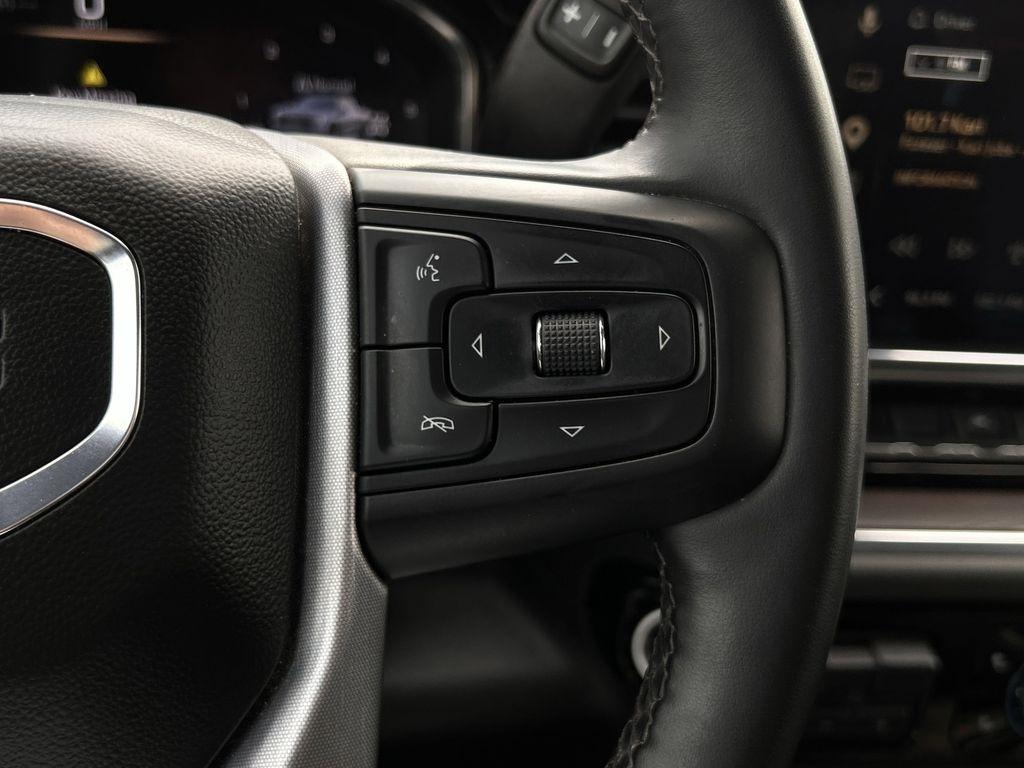 GMC Sierra 1500 SLT Crew Cab 4WD 2025