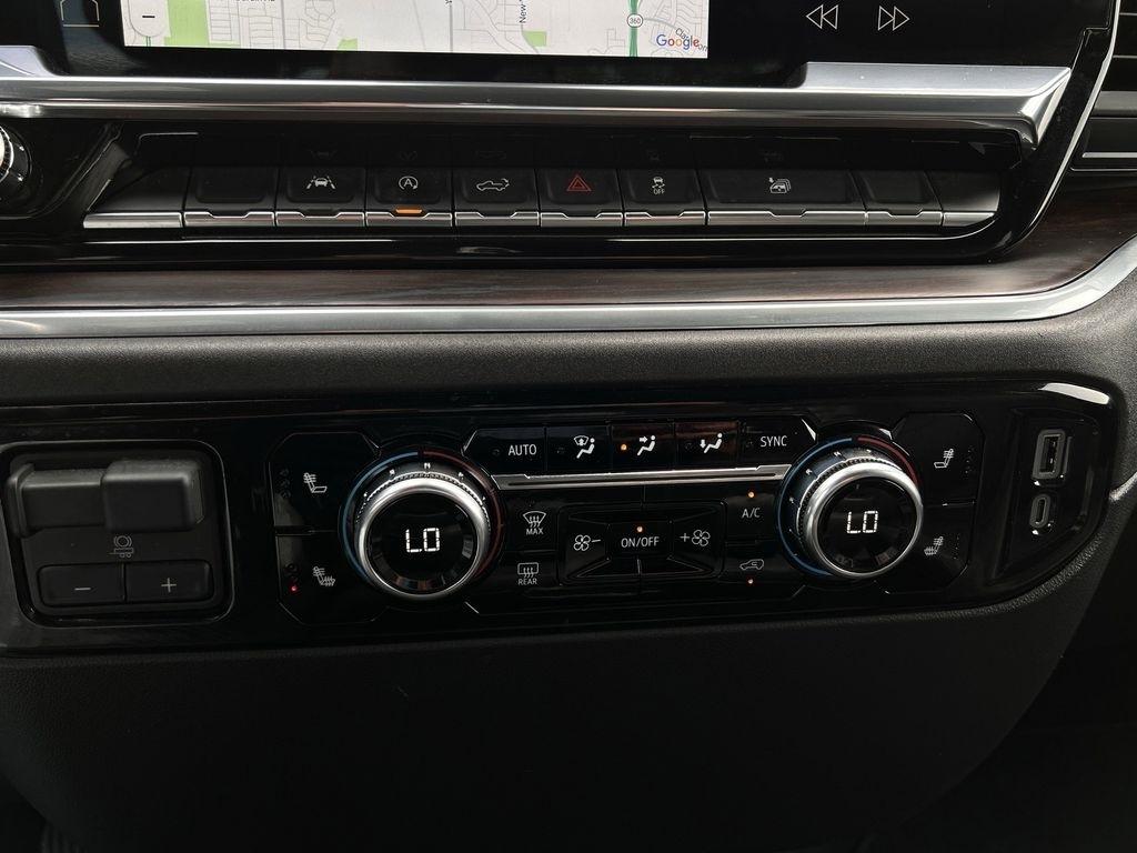 GMC Sierra 1500 SLT Crew Cab 4WD 2025