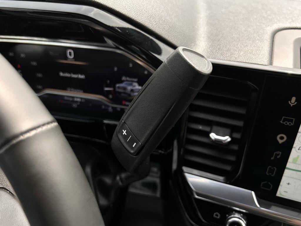 GMC Sierra 1500 SLT Crew Cab 4WD 2025