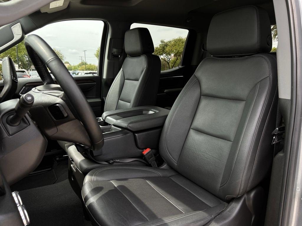 GMC Sierra 1500 SLT Crew Cab 4WD 2025