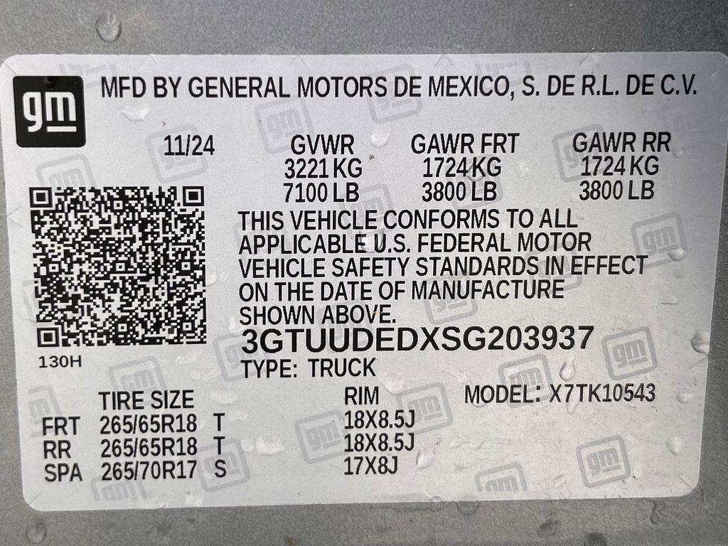 GMC Sierra 1500 SLT Crew Cab 4WD 2025