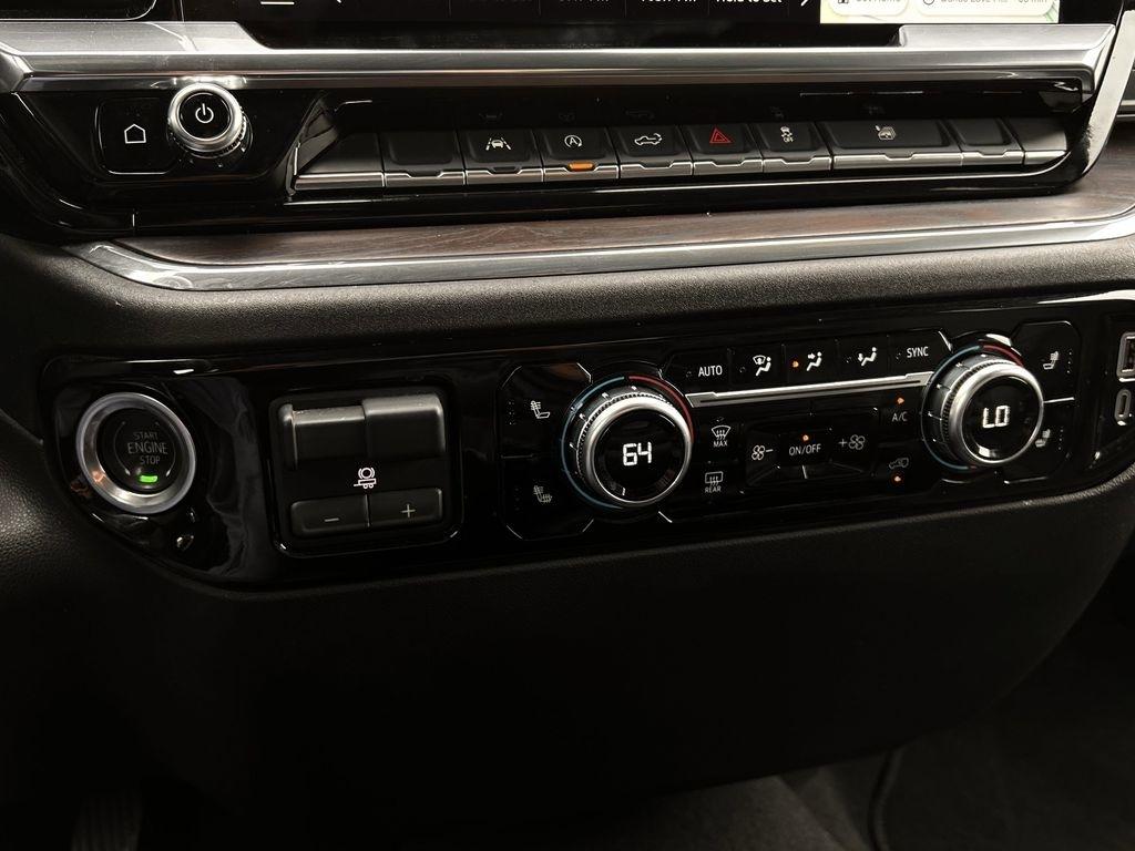 GMC Sierra 1500 SLT Crew Cab 2WD 2025