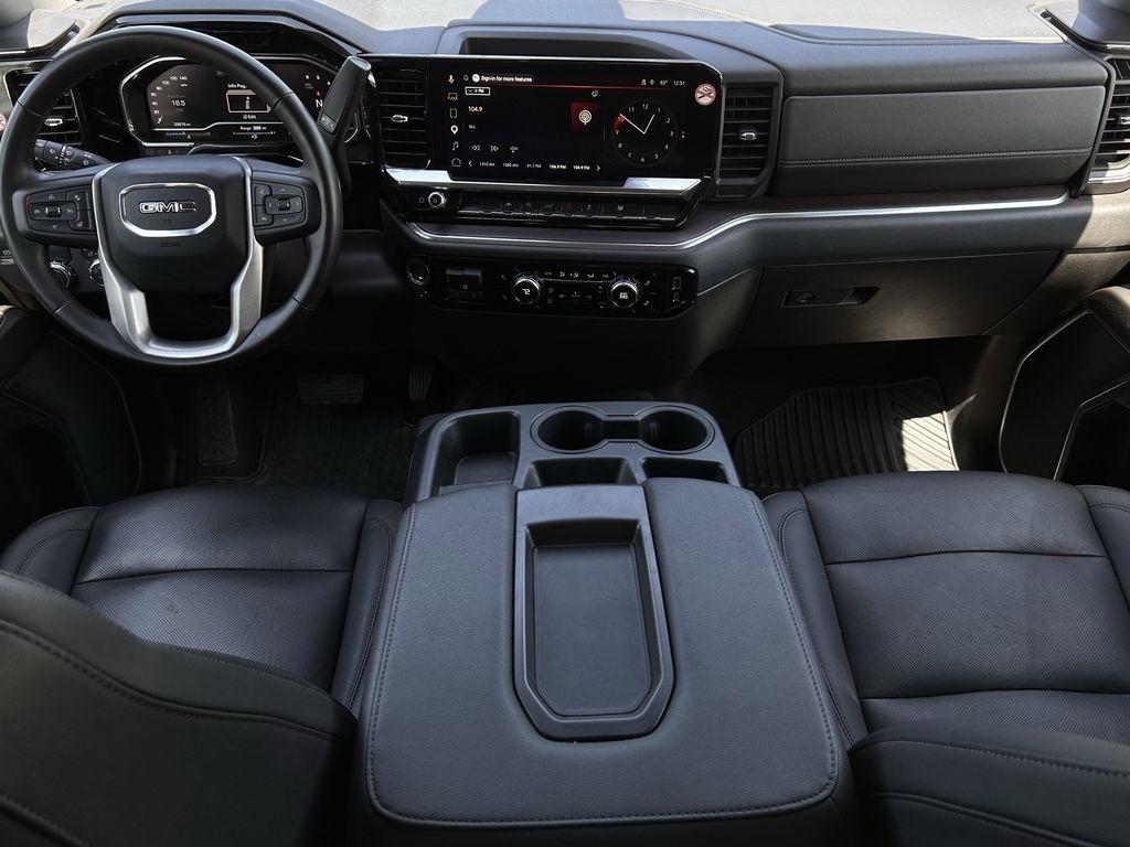 GMC Sierra 1500 SLT Crew Cab 2WD 2025