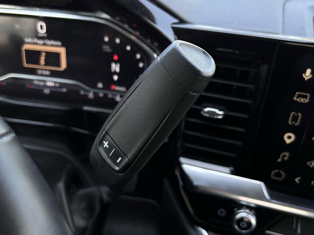 GMC Sierra 1500 SLT Crew Cab 2WD 2025