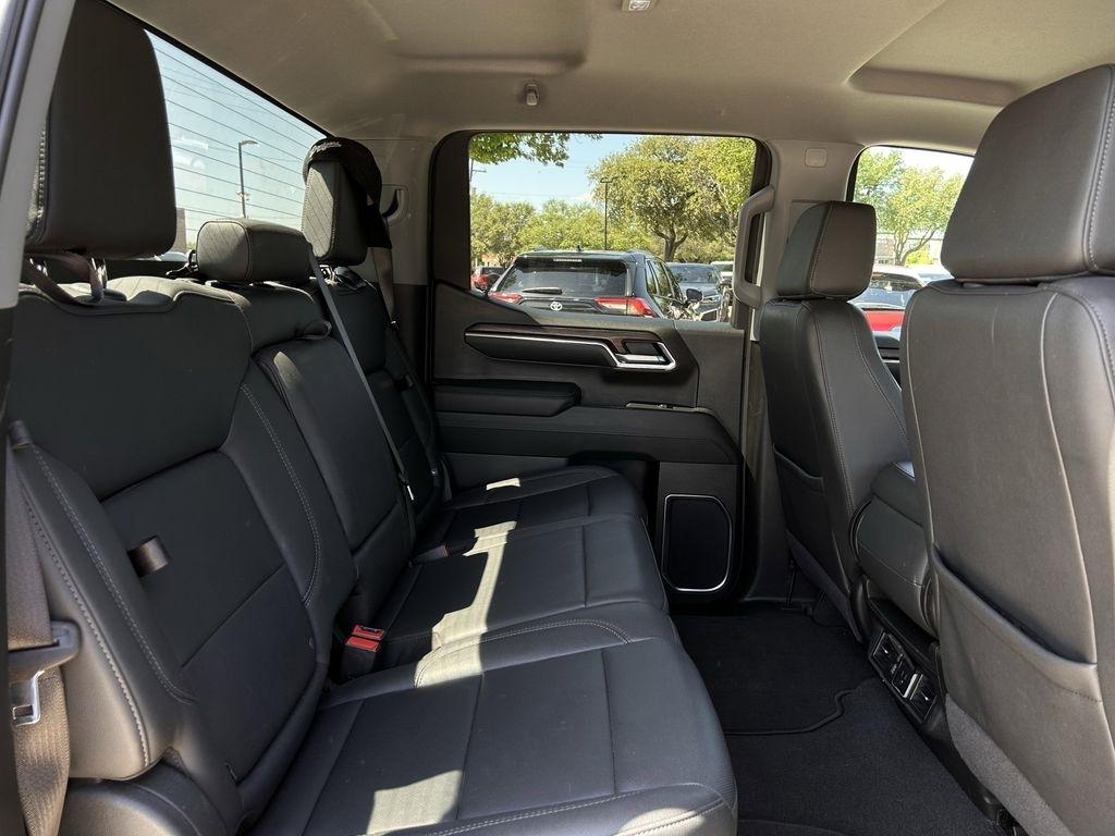 GMC Sierra 1500 SLT Crew Cab 2WD 2025